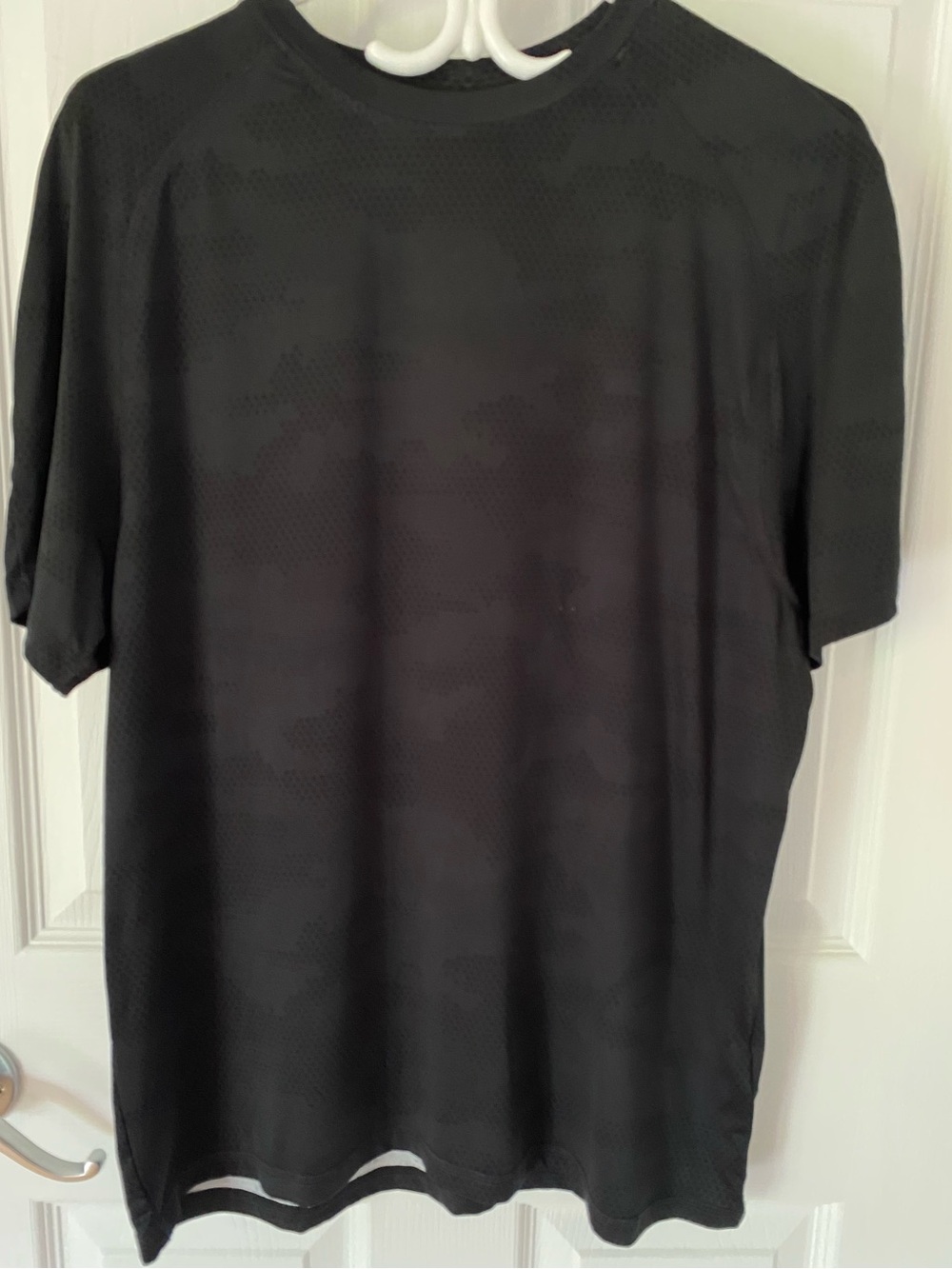 3/25$ Joe Fresh Black Active Tee